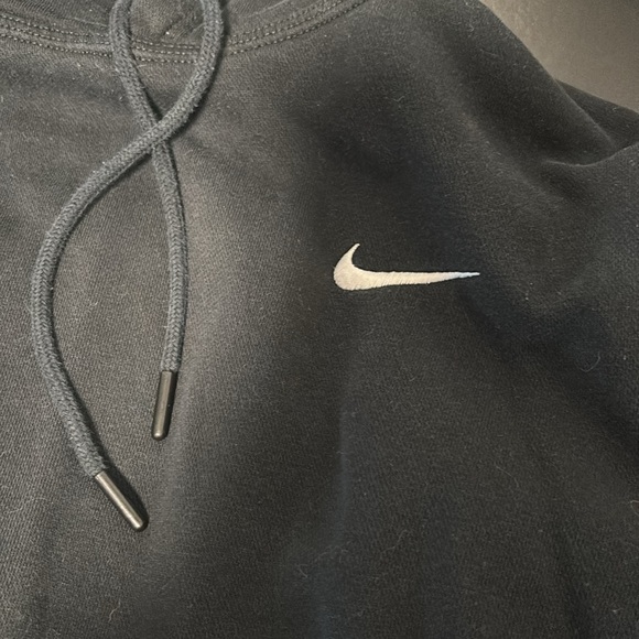 Nike black sweater - Picture 3 of 4
